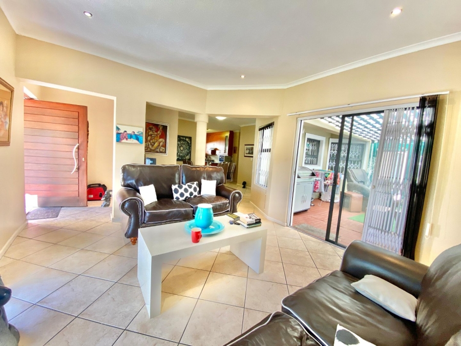 4 Bedroom Property for Sale in Parklands Western Cape